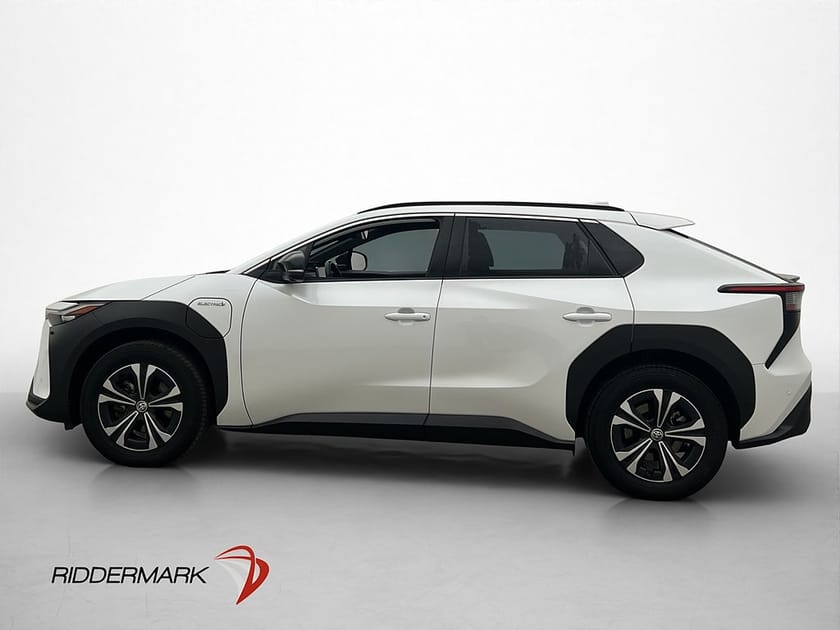 Bild 5 av Toyota bZ4X 71.4 kWh AWD Executive 360° Skinn JBL Drag