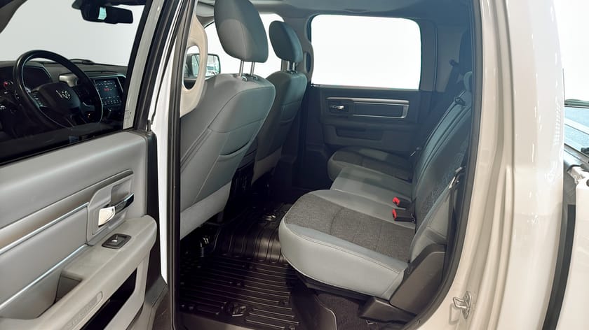 Bild 5 av RAM 1500 Crew Cab