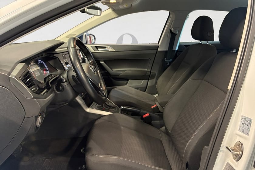 Bild 3 av Volkswagen Polo 1.0 TSI 95 HK DSG BASE CARPLAY PDC 0.42L/MIL 14000MIL