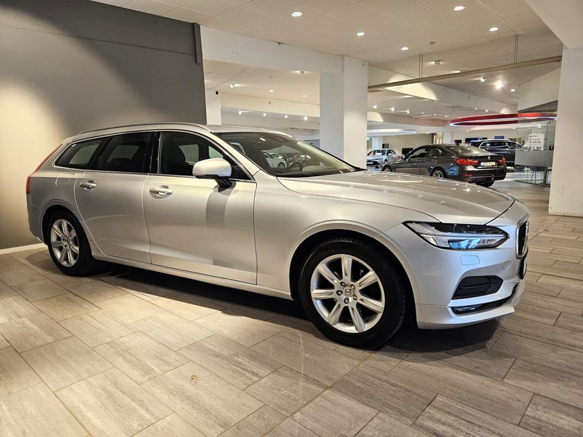 Bild 4 av Volvo V90 D3 150hk Business Advance | Drag Värmare