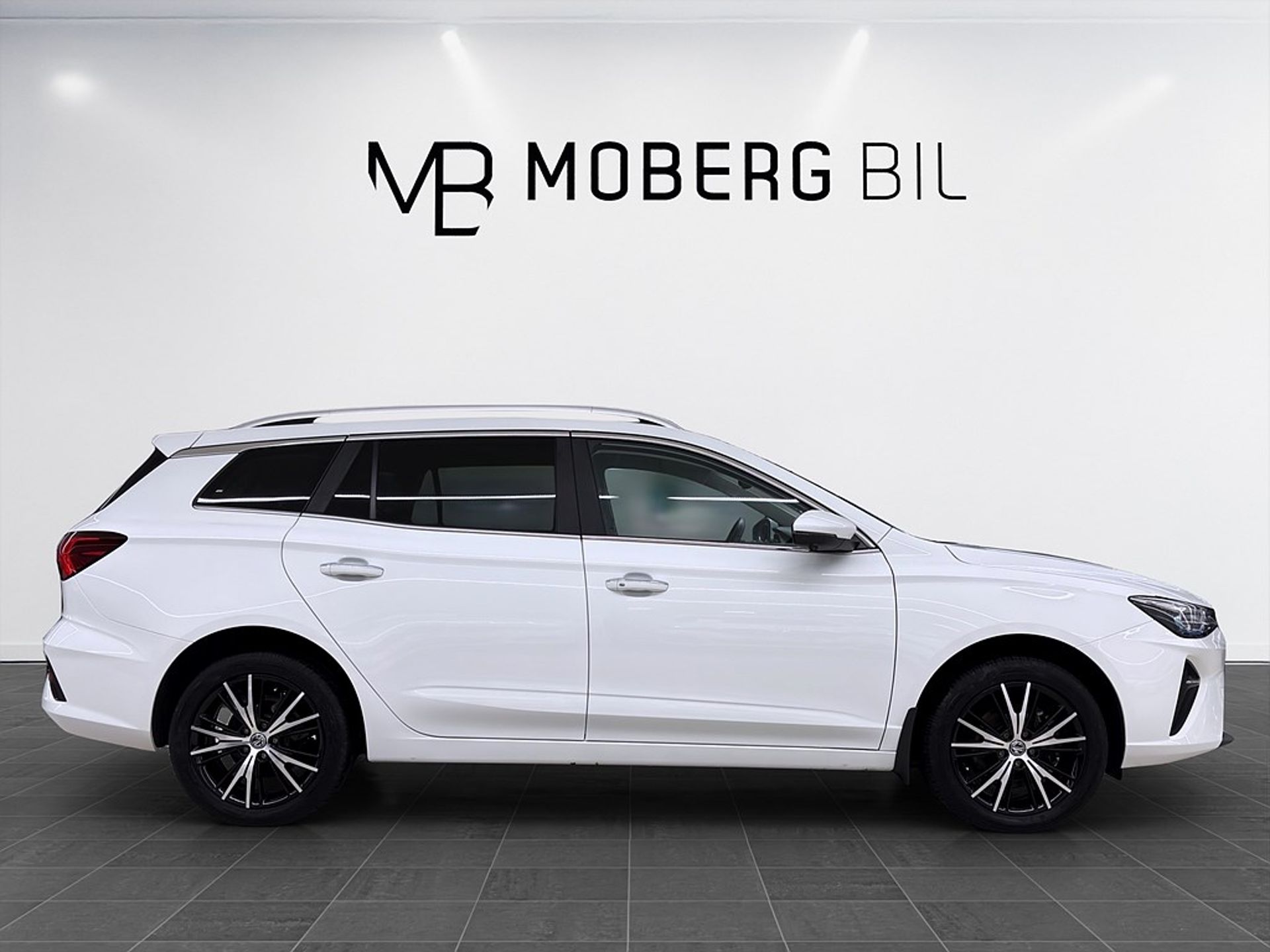 MG MG5 Long Range 61.1 kWh 156hk 360 2023, kuva 4/10