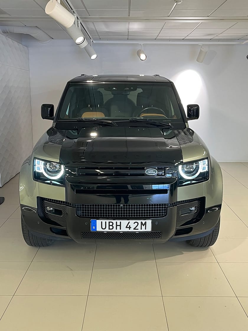Bild 2 av Land Rover Defender P400e PHEV 110 X / 6-sits / Momsbil