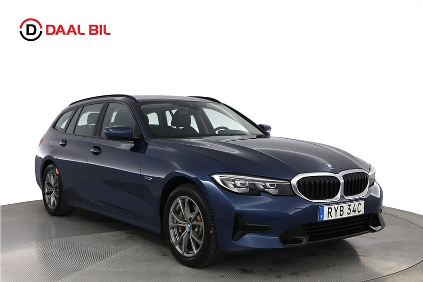 Bild 3 av BMW 330e xDrive Touring 292HK SPORT LINE DRAG NAVIGATION HIFI