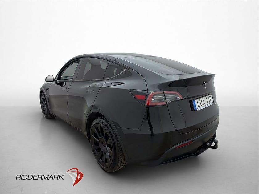 Bild 5 av Tesla Model Y Long Range AWD Svensksåld Dragkrok MOMS