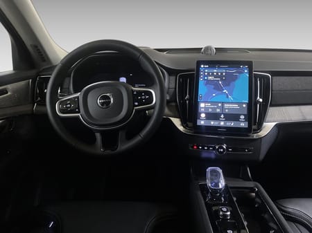 Volvo XC90 T8 Ultra Dark