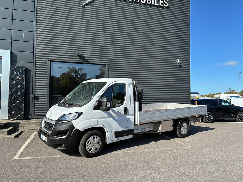 Bild 1 av Peugeot Boxer Chassi Cab 4000 mm flak 165hk Manuell,  lemstöd, FULLT MOMSAVDRAG