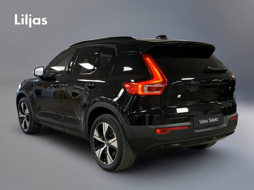 Bild 4 av Volvo EX40 Twin Motor Performance UltraBlack SE//Dragkrok//