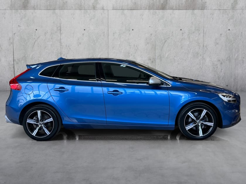 Bilde 5 av Volvo V40 T3 R-Design|R.Kamera|Skinn|Bluetooth|Lav.KM!
