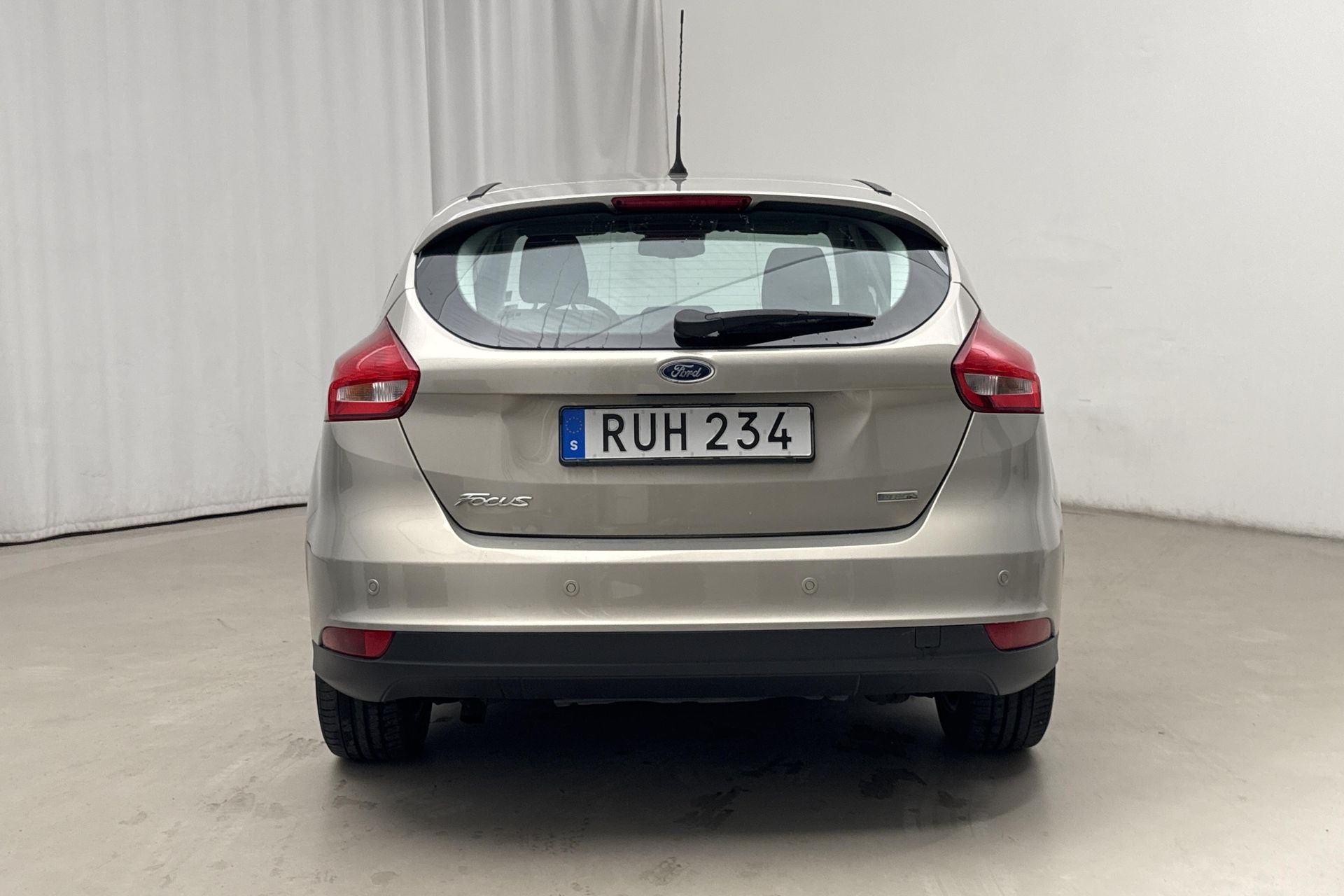 Ford Focus 1.0 EcoBoost Manuell 2015, photo 6/10