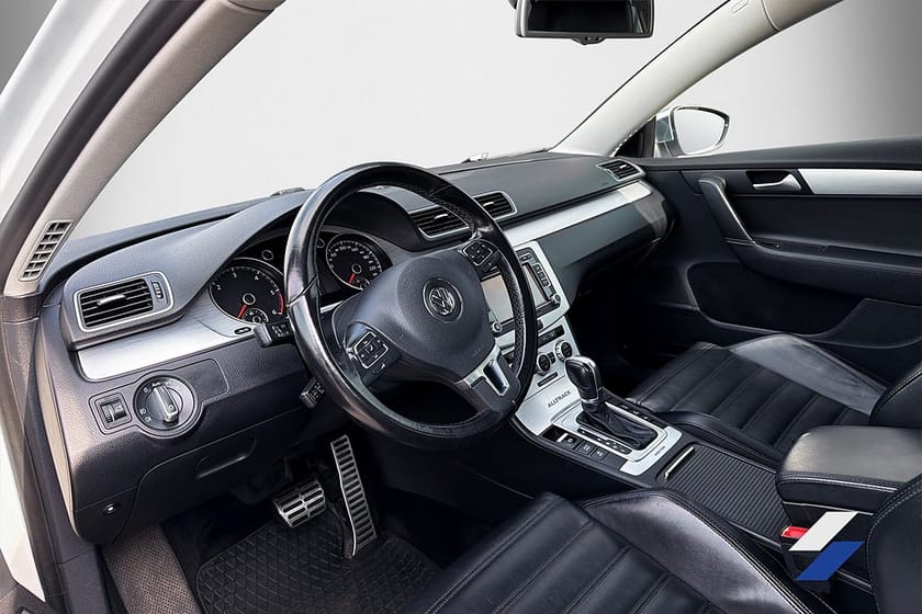 Bild 4 av Volkswagen Passat Alltrack 2.0TDI 4Motion Premium Värmare Drag Kamera SoV-däck