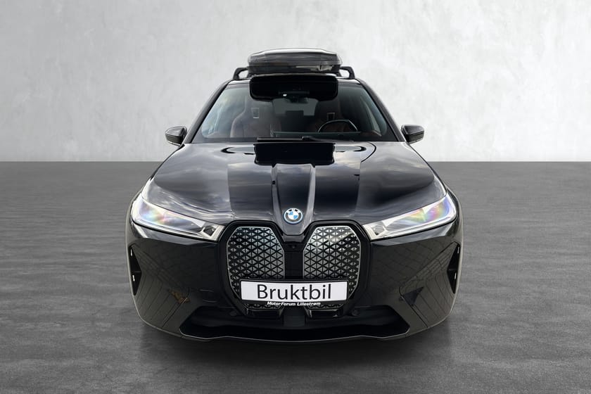 Bilde 2 av BMW iX xDrive40 Sportspakke | Laser | HK lyd | H-feste