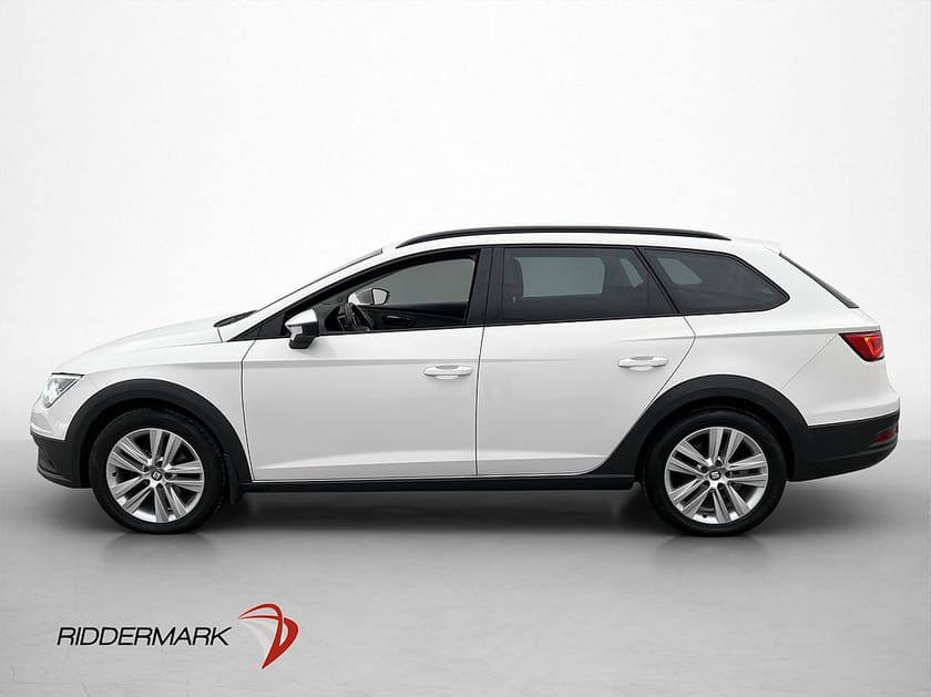 Bild 5 av SEAT Leon X-Perience TSI 125hk Kamera CarPlay Halvskinn