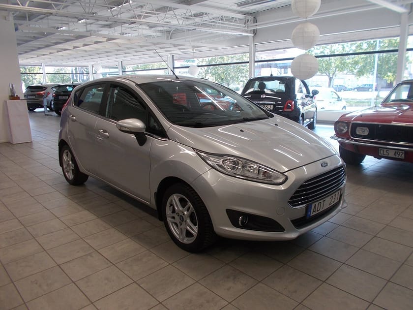 Bild 2 av Ford Fiesta Titanium 1.0 80hk Kamremsbytt/LågSkatt/S&Vhjul