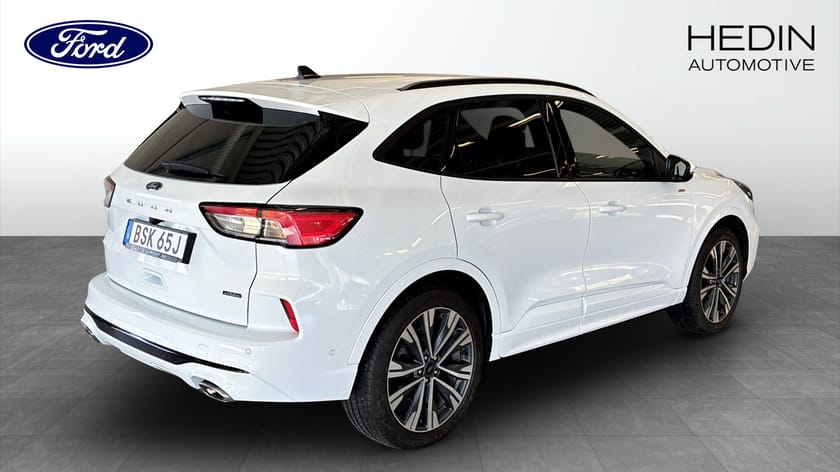 Bild 2 av Ford Kuga Plug-In Hybrid ST-Line Plug-In,Drag - 2023,PL fr 4790/månaden 18 månader