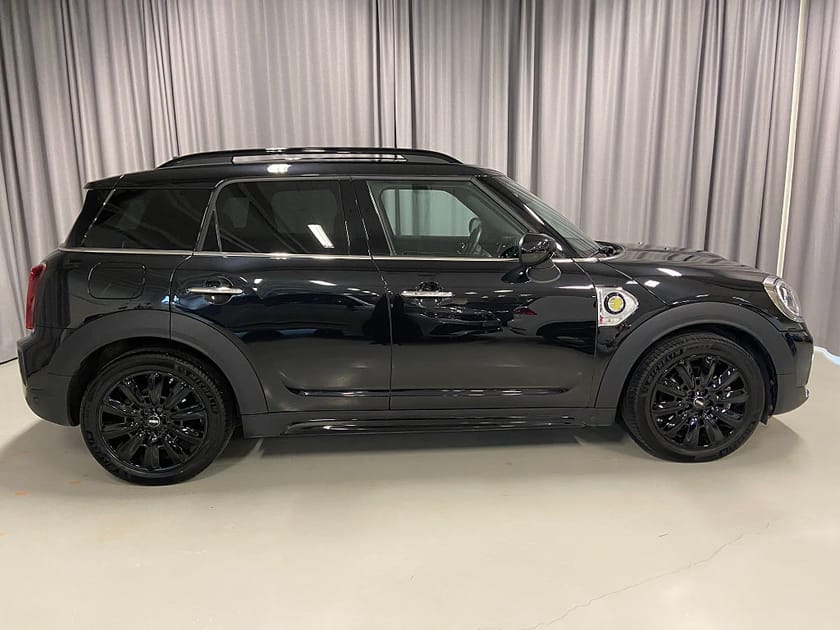 Bild 4 av MINI Countryman Cooper SE ALL4 224hk Excitement Navi B-Kamera