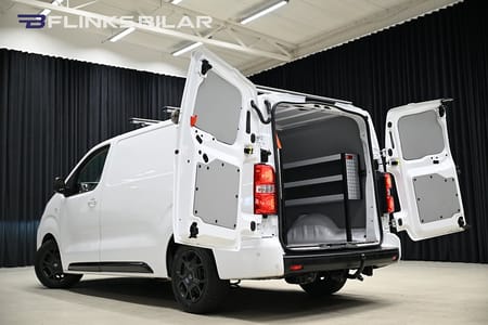 Opel Vivaro Skåpbil 145HK Lång Automat|Nedlackad|Inredd|NyaModellen|Leasbar