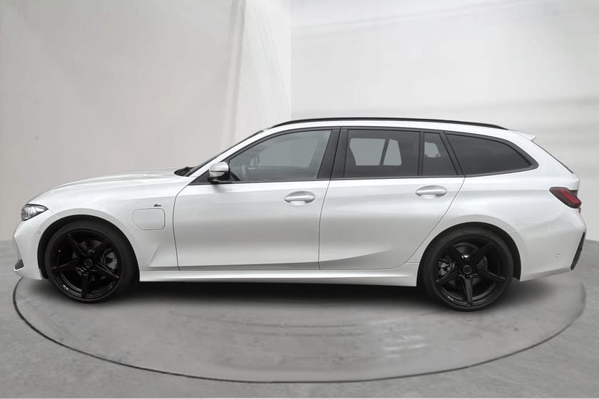 Bild 2 av BMW 330e xDrive Touring