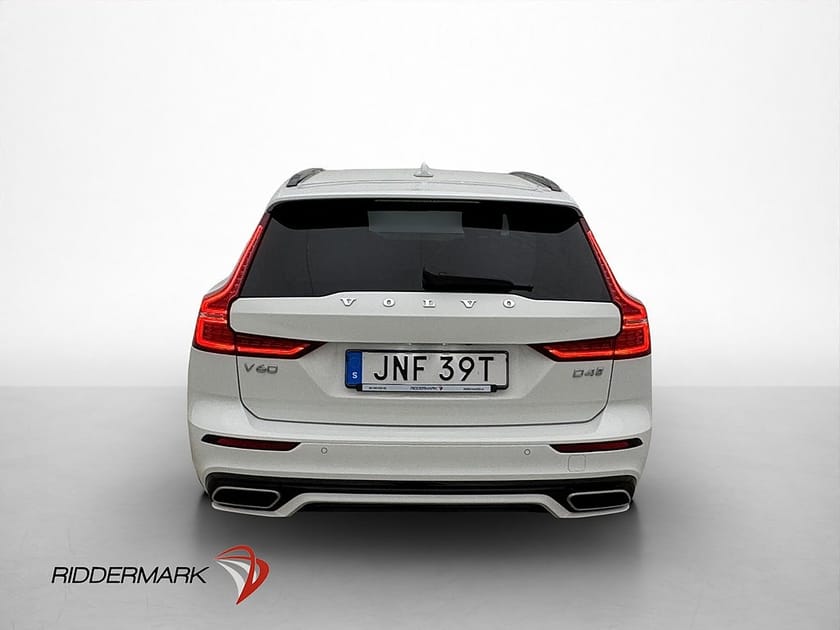 Bild 5 av Volvo V60 D4 R-Design VOC H/K 360° HUD Skinn  Rattvärme Drag