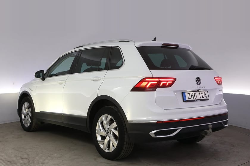 Bild 4 av Volkswagen Tiguan eHybrid Elegance Drag Cockpit AdapFart BSM