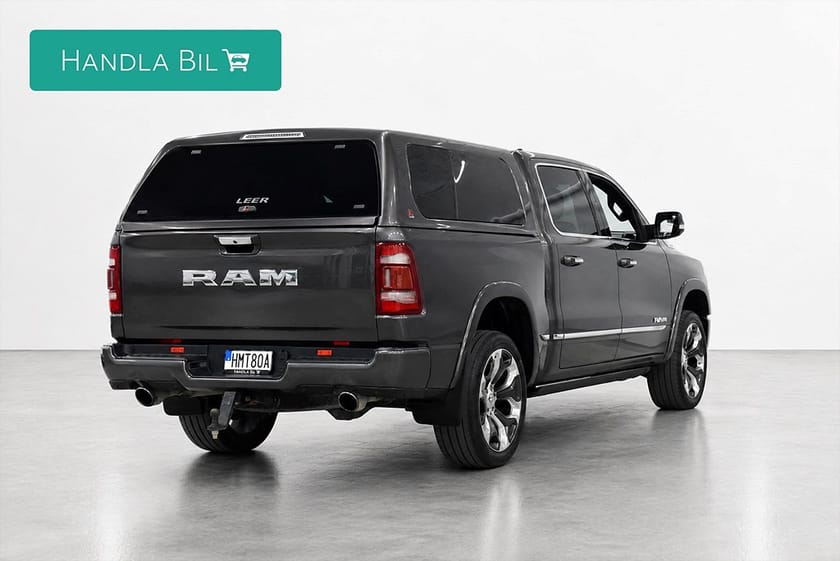 Bild 5 av RAM 1500 Crew Cab V8 HEMI Limited Kåpa Luft H/K Pano Drag Moms 395hk