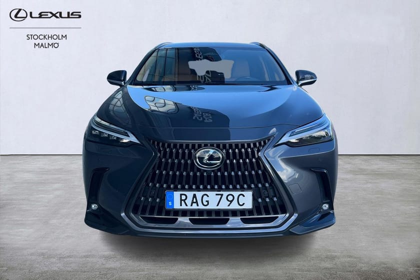 Bild 5 av Lexus NX 450h+ AWD Executive Teknikpaket Navigation Parkeringsvärmare