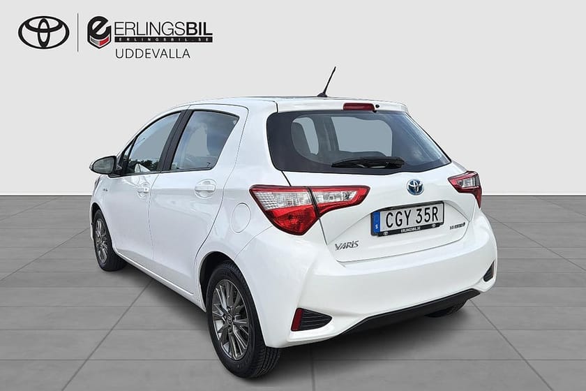 Bild 3 av Toyota Yaris Hybrid e-CVT Active Euro 6