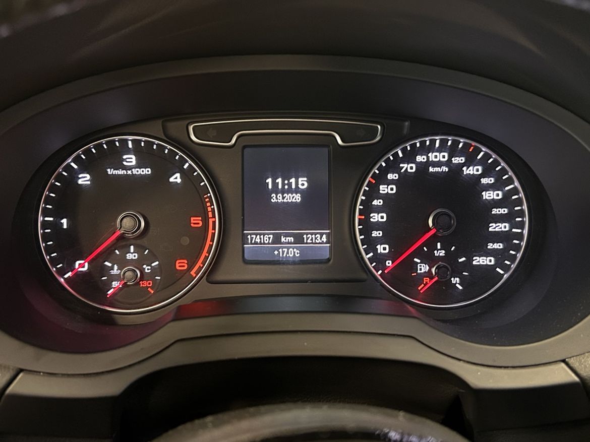 Audi Audi Q3 — bild 15