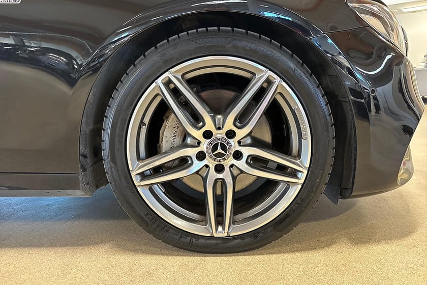 Bild 5 av Mercedes-Benz E 220 T d 4MATIC