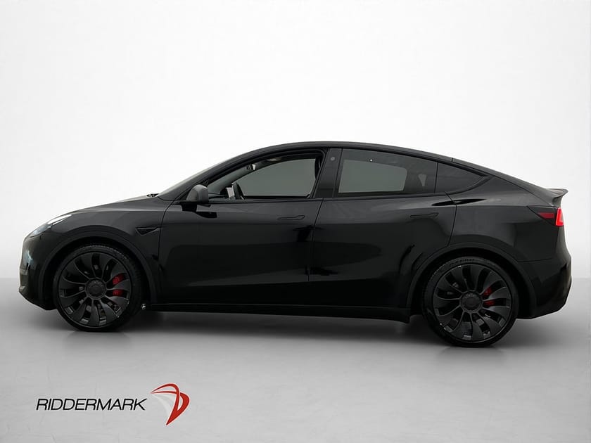 Bild 5 av Tesla Model Y Performance AWD Pano Skinn Drag Moms 1 Brukare
