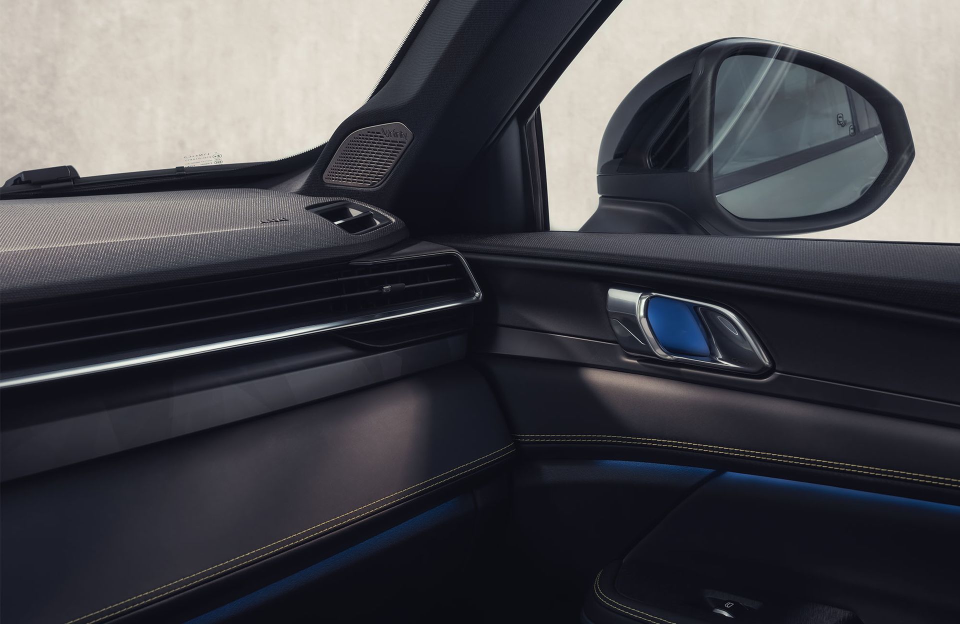 Lynk & Co 01 More PHEV 2026, bild 7/7