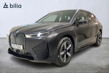 BMW iX xDrive40 / Pano / H/K / Drag