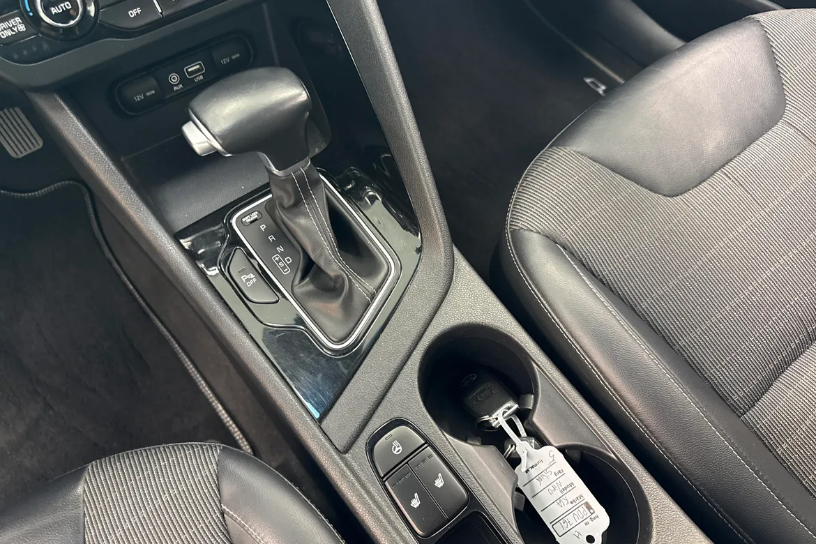 picture of a car