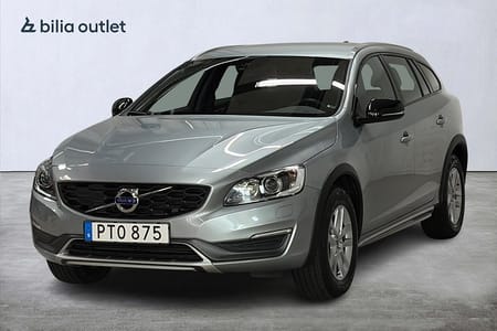 Volvo V60 Cross Country D3 aut Momentum BE 150hk Navi P-värm PDC KamremBytt