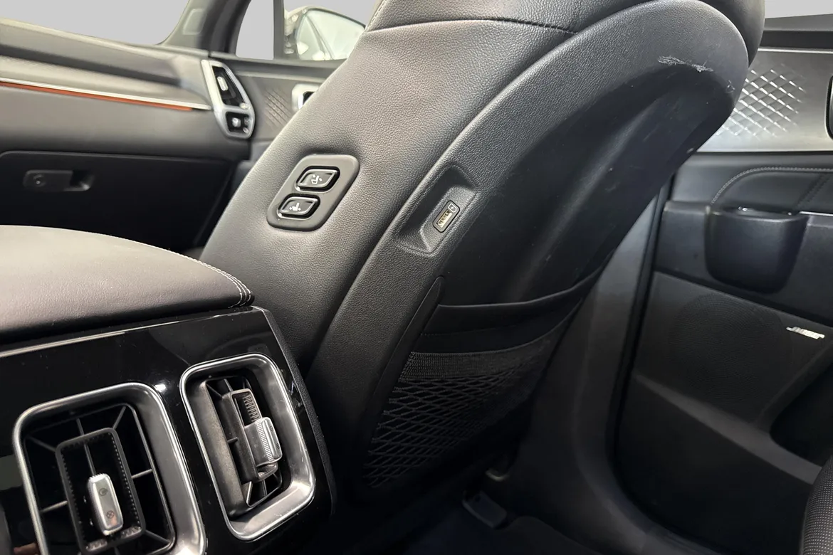 picture of a car