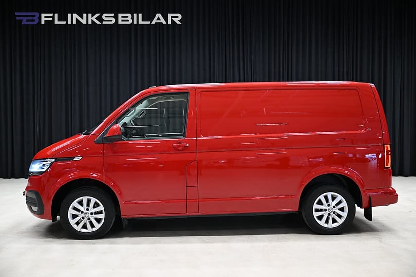 Bild 3 av Volkswagen Transporter DSG 150HK Nedlackad|LED|Inredd|Uppvärmt-skåp|Moms|SeUtr