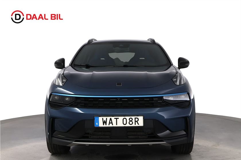Bild 2 av Lynk & Co 01 PHEV DCT 261HK 17,6kWh INFINITY® PANORAMA 3D-VIEW NFC