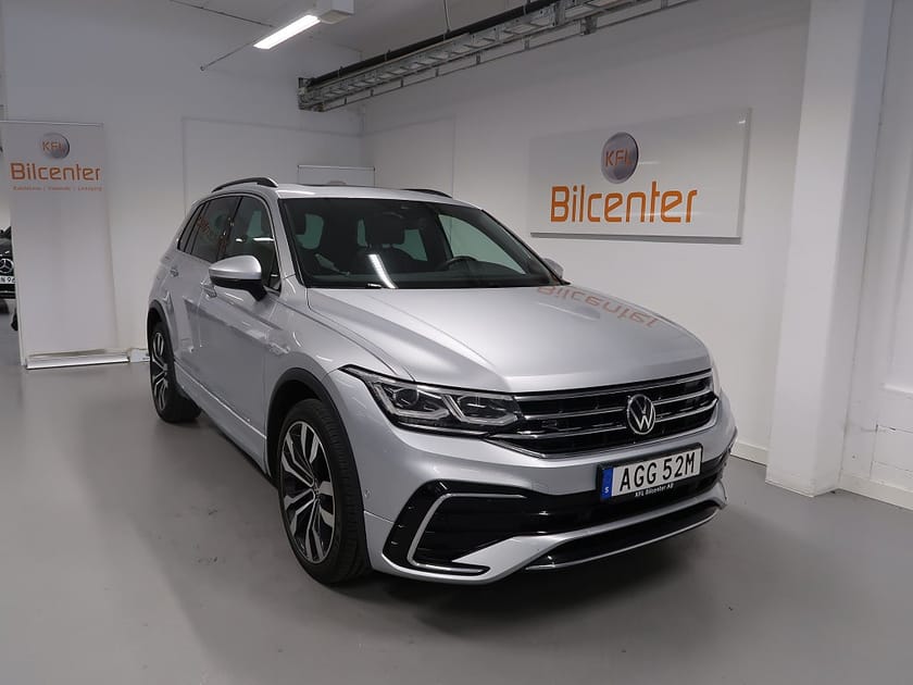 Bild 3 av Volkswagen Tiguan eHybrid 1.4 TSI R-Line V-Däck ingår Cockpit-Pano-Drag-K