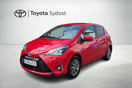 Toyota Yaris Hybrid bakkamera, automatlåda, sätesvärme fram, LED-ramp