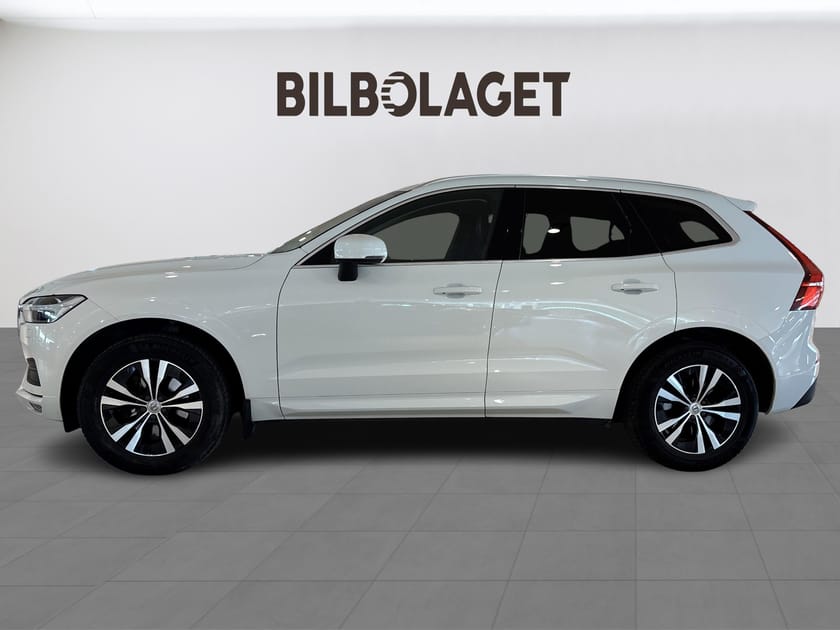 Bild 2 av Volvo XC60 B4 AWD Diesel Momentum Advanced Edt(PANO/DRAG/KAMERA)
