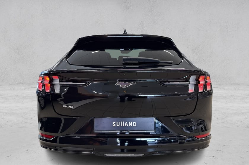 Bilde 4 av Ford Mustang Mach-E Long Range AWD LR Premium/Hengerfeste/Panorama/Skiluke/B&O++