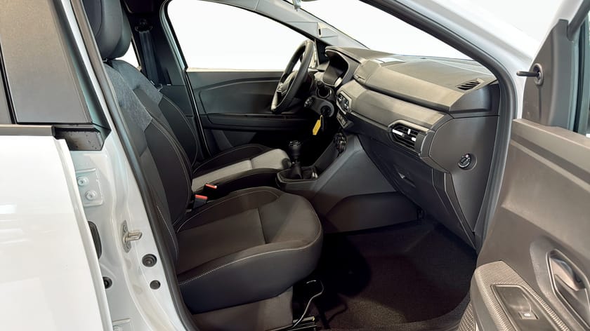 Bild 3 av Dacia Sandero ESSENTIAL TCE 100