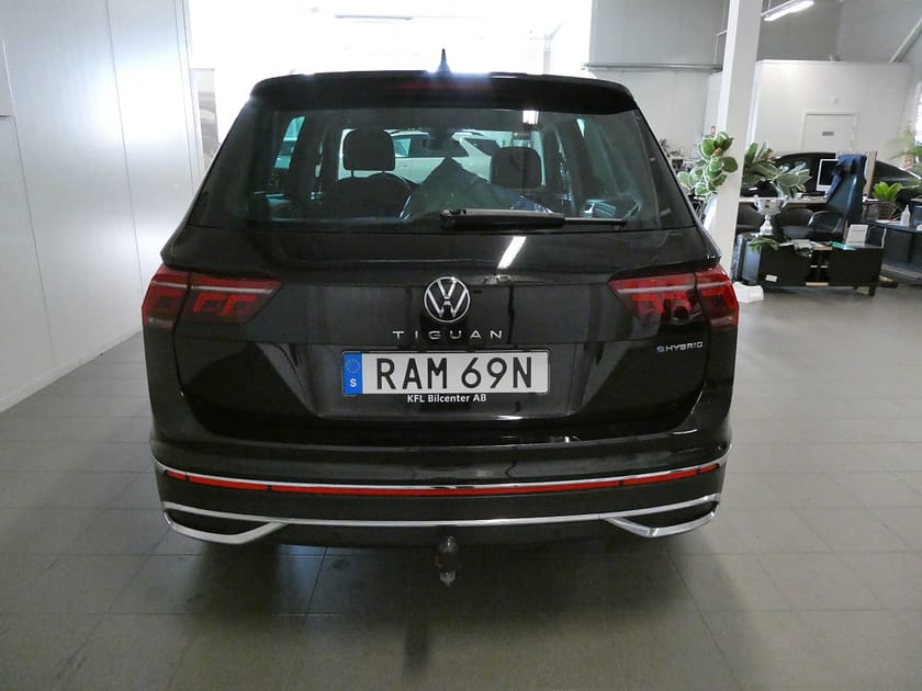 Bild 5 av Volkswagen Tiguan eHybrid 1.4 Elegance Pano-Drag-Värmare-Kamera-Navi-SoV