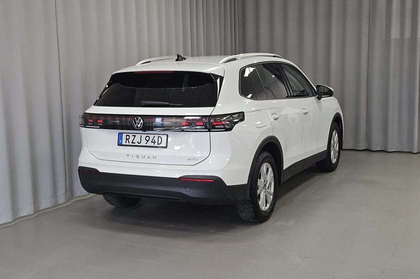 Bild 3 av Volkswagen Tiguan Life 1.5 eTSI 150HK Aut I P-värm I Drag