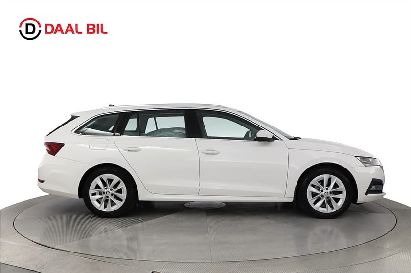 Bild 5 av Škoda Octavia Kombi 2.0 TDI 150HK STYLE DRAG VÄRMARE B-KAMERA NFC