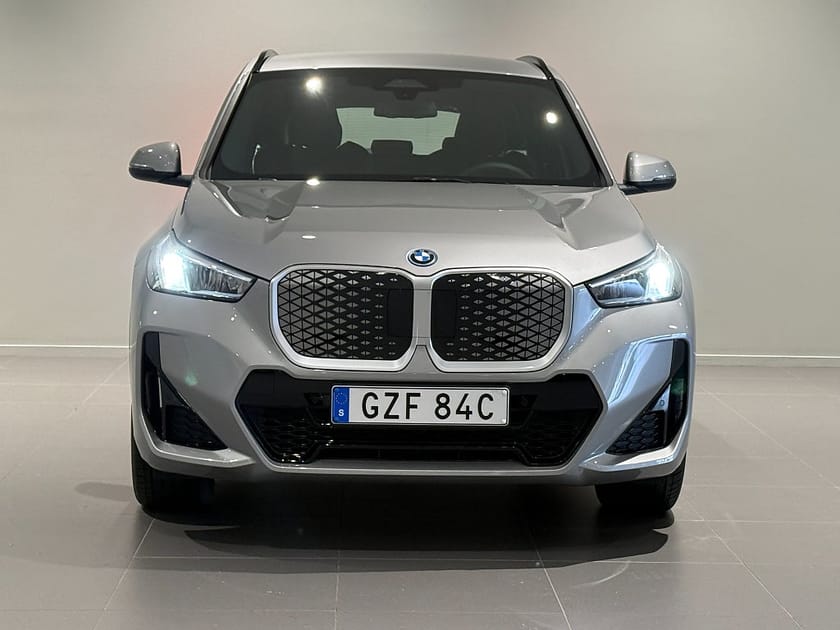 Bild 2 av BMW iX1 xDrive30 M Sport Edition Rattvärme Elstol med minne