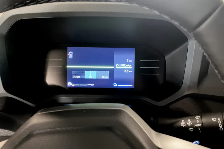 Dacia Duster Hybrid 155