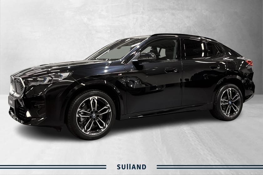 Bilde 1 av BMW iX2 xDrive30 xDrive30/M-Sport/Fully Charged/H&K/El.Krok/El-seter