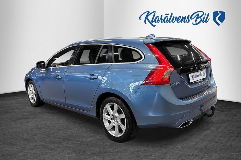 Bild 3 av Volvo V60 D4 Summum Business Edition (181hk) Drag M-värm Helskinn