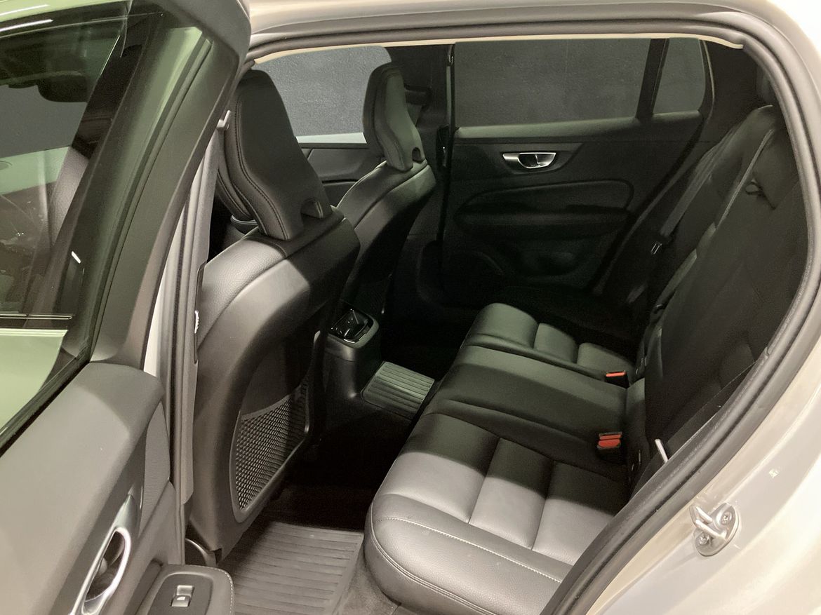 Volvo V60 2025 - miniatyr 6