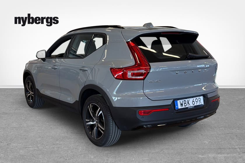 Bild 3 av Volvo XC40 B3 FWD Bensin Plus Dark